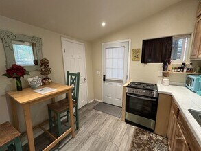 55045 Strong Dr in Idyllwild, CA - Building Photo - Building Photo