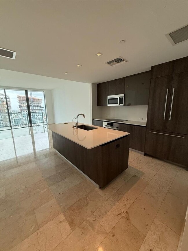 property at 68 SE 6th St