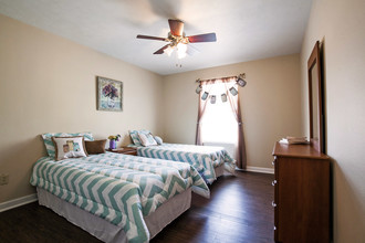 Brazos Point Apartments in College Station, TX - Building Photo - Building Photo