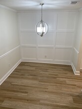 524 Warm Springs Cir in Roswell, GA - Building Photo - Building Photo