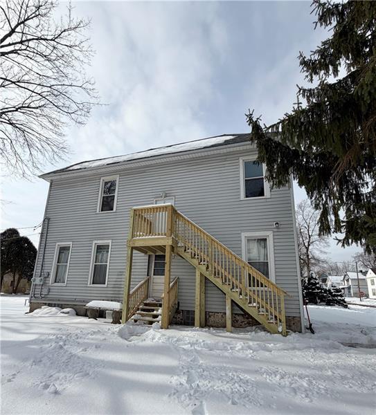 property at 306 E Wallace Ave