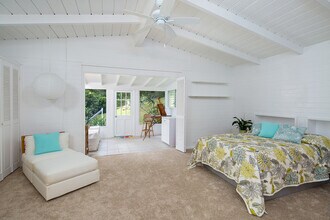 957 Aalapapa Dr in Kailua, HI - Building Photo - Building Photo