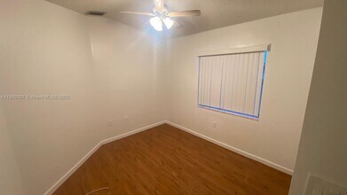 21240 NE 9th Ct in Miami, FL - Building Photo - Building Photo