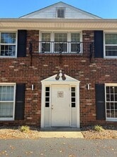 Minor Lane in Louisville, KY - Foto de edificio - Building Photo