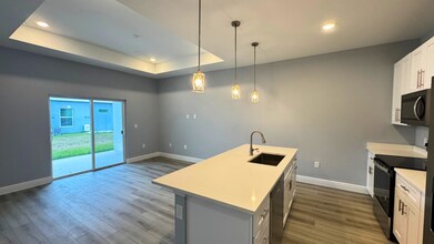 702 Broadway Ave in Lehigh Acres, FL - Building Photo - Building Photo