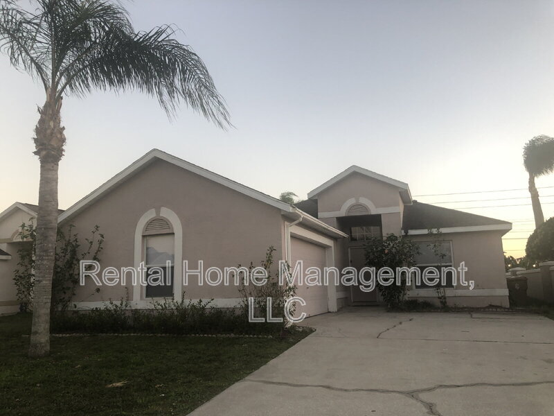 2501 Chatham Cir in Kissimmee, FL - Building Photo