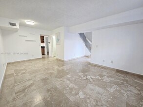 7211 W 24th Ave in Hialeah Gardens, FL - Building Photo - Building Photo
