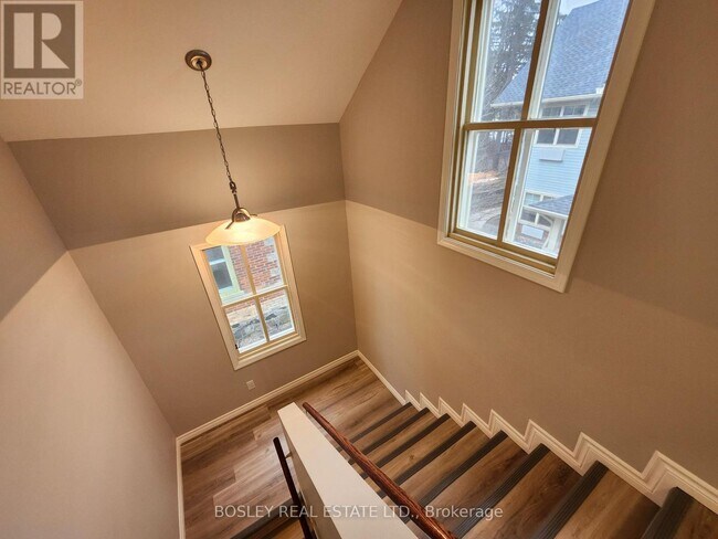 5958 16th Ave in Markham, ON - Building Photo - Building Photo