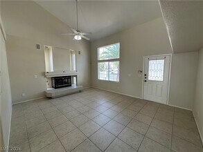 8669 Raindrop Canyon Ave in Las Vegas, NV - Building Photo - Building Photo
