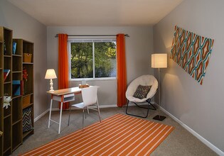 Oak Park in Indianapolis, IN - Foto de edificio - Building Photo