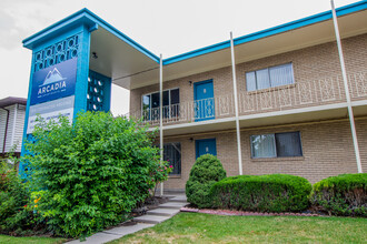 Arcadia Apartments in Provo, UT - Building Photo - Building Photo