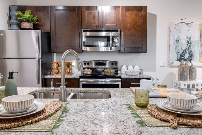 Sancerre at Sand Lake in Orlando, FL - Building Photo - Building Photo