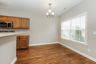 6033 Lori Anne Dr in Spring Hill, TN - Building Photo - Building Photo