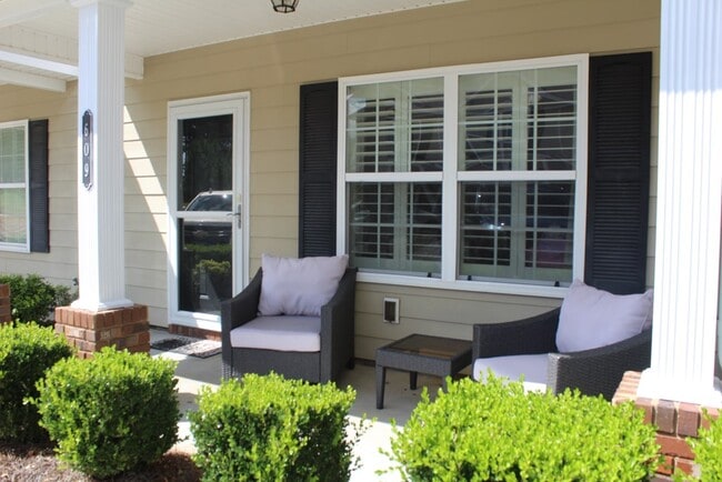 property at 609 Glade Fern Way