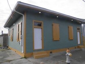 1700 Frenchmen St in New Orleans, LA - Foto de edificio - Building Photo
