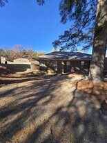 6975 Brown St in Tyler, TX - Building Photo