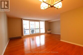 141-141 Somerset St W in Ottawa, ON - Building Photo - Building Photo