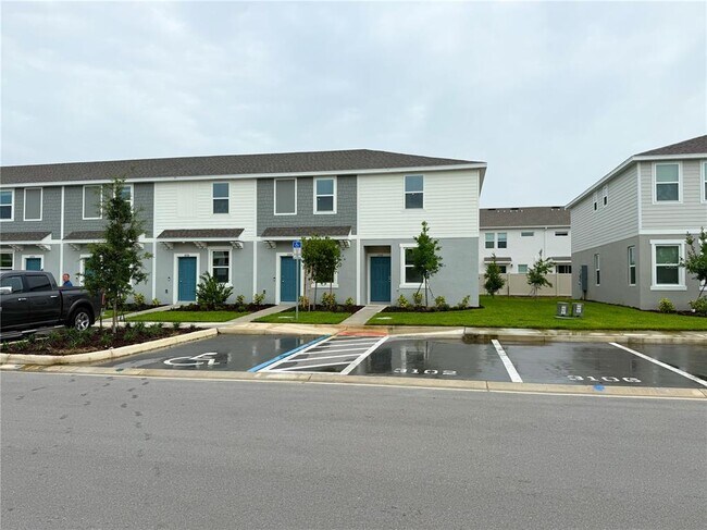3102 Skyline Lp in Kissimmee, FL - Building Photo - Building Photo