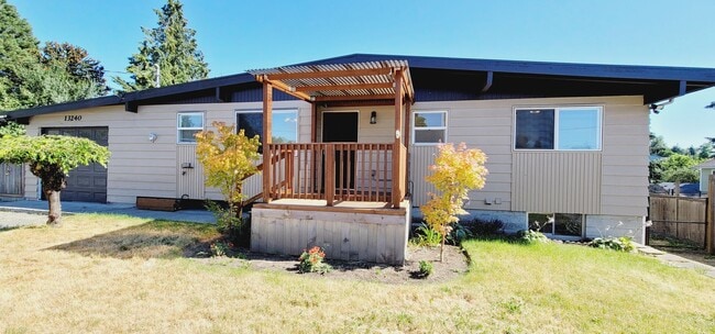 13240 22nd Ave S in Seatac, WA - Building Photo - Building Photo