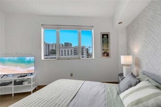 255 W 24th St in Miami Beach, FL - Building Photo - Building Photo