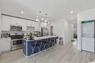 4939 N St Louis Ave in Chicago, IL - Building Photo - Building Photo