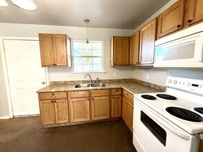 11910 Fairview St in Thackerville, OK - Building Photo - Building Photo