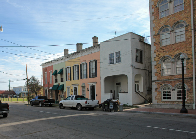 2000-2006 Carondelet St in New Orleans, LA - Building Photo - Building Photo