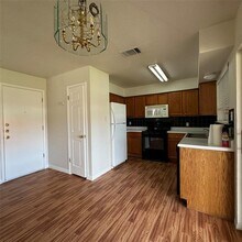 4735 Castleman Dr in Austin, TX - Building Photo - Building Photo