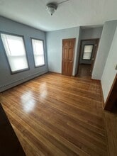 43 Prospect St in Ludlow, MA - Building Photo - Building Photo