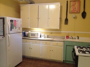 1013 W. Franklin St, Unit Room #10 For Rent in Richmond, VA - Building Photo - Building Photo