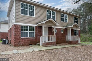 501 Pine Park St in Monroe, GA - Building Photo