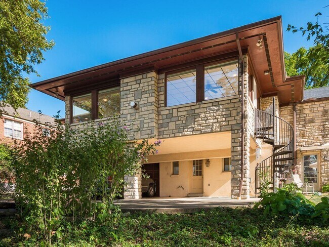 property at 2663 Charing Rd