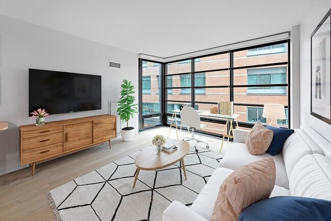 580 Washington St in Boston, MA - Building Photo - Building Photo