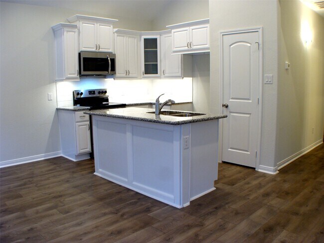 16725 Stonefield St in Montgomery, TX - Building Photo - Building Photo