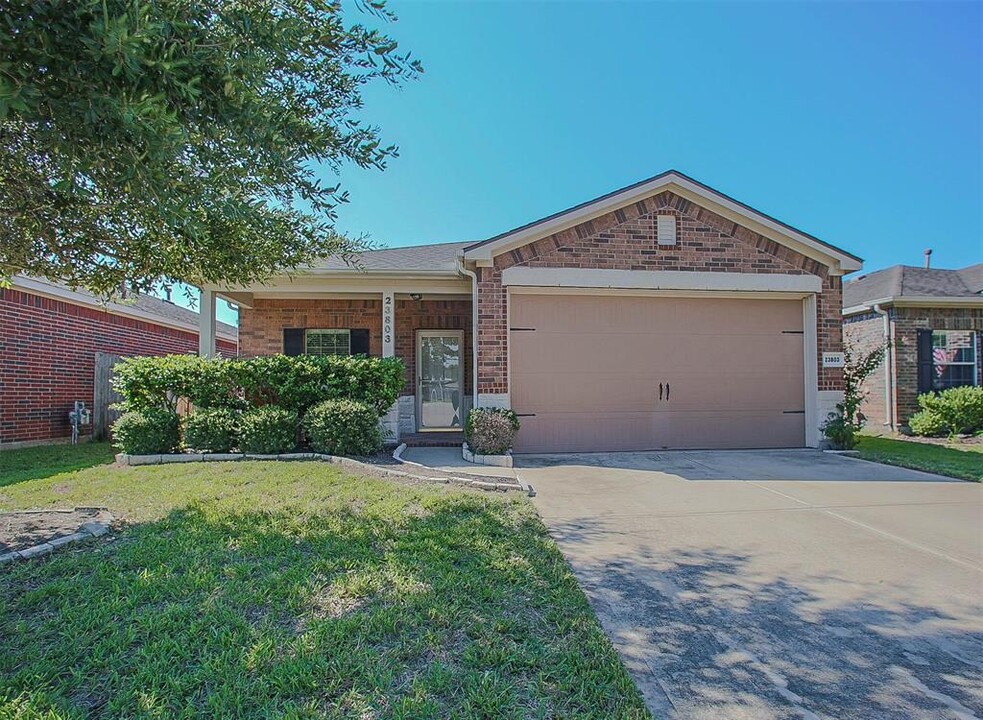 23803 S Newport Bend in Katy, TX - Foto de edificio