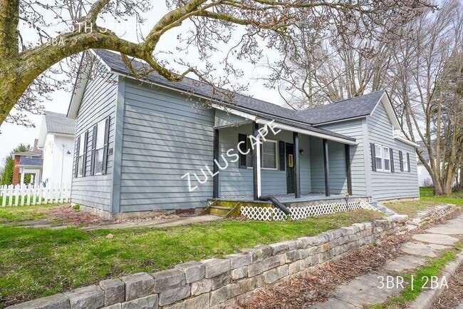 property at 406 W 6th St