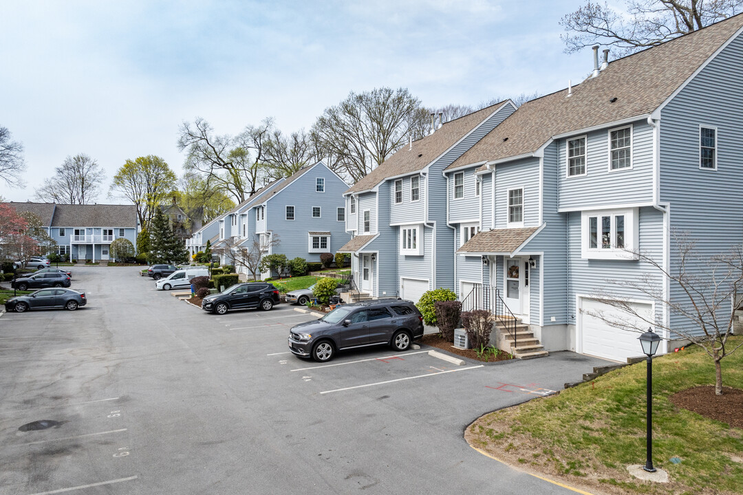 140 N Main ST in Attleboro, MA - Foto de edificio