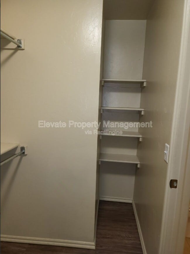 property at 921 Prairie Wind Way