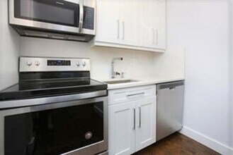 15 Keswick St in Boston, MA - Building Photo - Building Photo