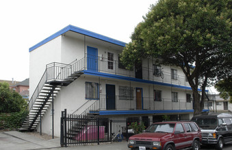 1202 E 18th St in Oakland, CA - Building Photo - Building Photo