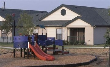 Rosemont of Hillsboro in Hillsboro, TX - Foto de edificio - Building Photo