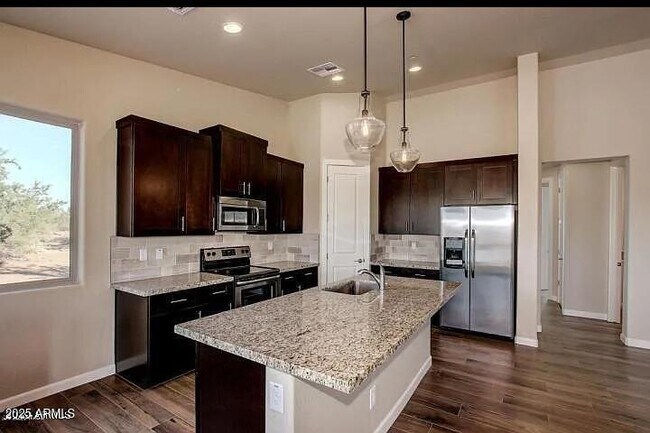 16023 E Rancho Tierra Dr in Scottsdale, AZ - Foto de edificio - Building Photo