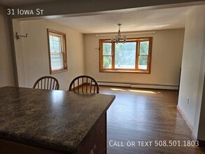 31 Iowa St in Worcester, MA - Building Photo - Building Photo