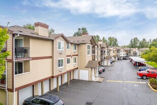 The Crossings in Beaverton, OR - Building Photo