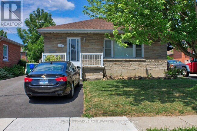 176 E 32nd St in Hamilton, ON - Building Photo - Building Photo