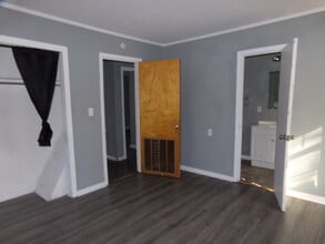 221 Maple St in Columbus, MS - Building Photo - Building Photo