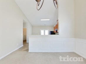 1427 Wilshire Way, Unit D Floor in Mcdonough, GA - Building Photo - Building Photo