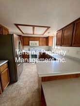 830 Countryside Dr in Red Bluff, CA - Building Photo - Building Photo