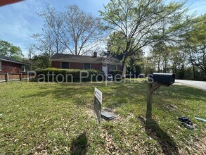 1534 S Kilbourne Rd in Columbia, SC - Building Photo - Building Photo