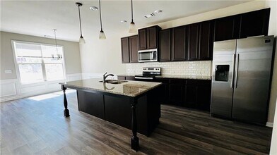 3124 Hawthorne Path in Braselton, GA - Building Photo - Building Photo